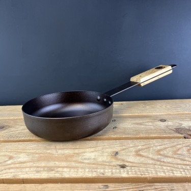 7" (18cm) Spun Iron Chef's pan