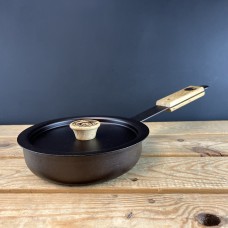 Re-seasoning service: Any frying pan and lid or wok and lid with a wooden handle and knob.