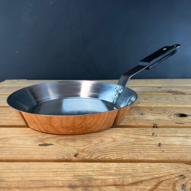 Copper 10" (26cm) spun frying pan with black ebonised oak handle