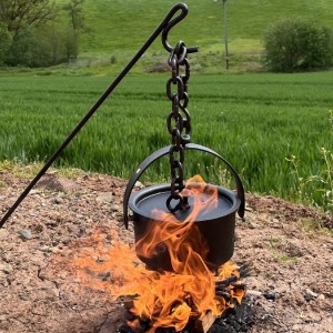 Outdoor pans: glamping pans, crochta hanging pans, peels & tools