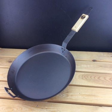 14" (36cm) Spun Iron Frying Pan with front handle
