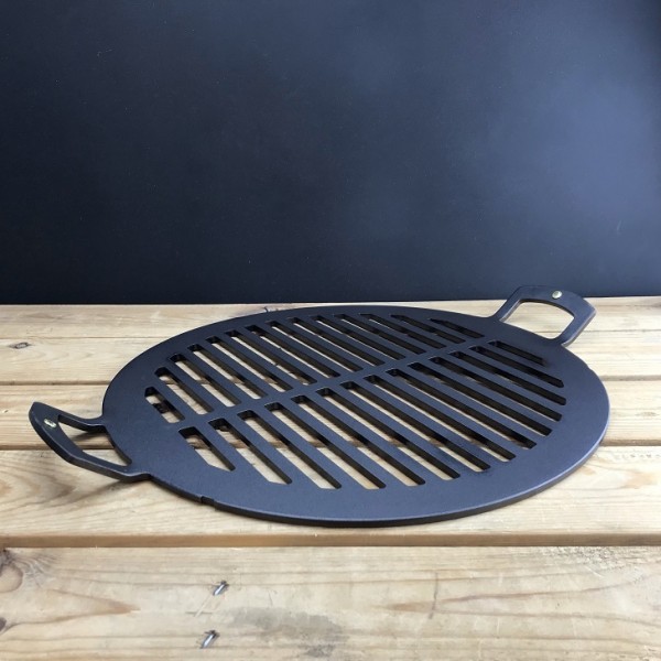 Spun Iron Baking Bell with a 12 inch Griddle and Baking plate