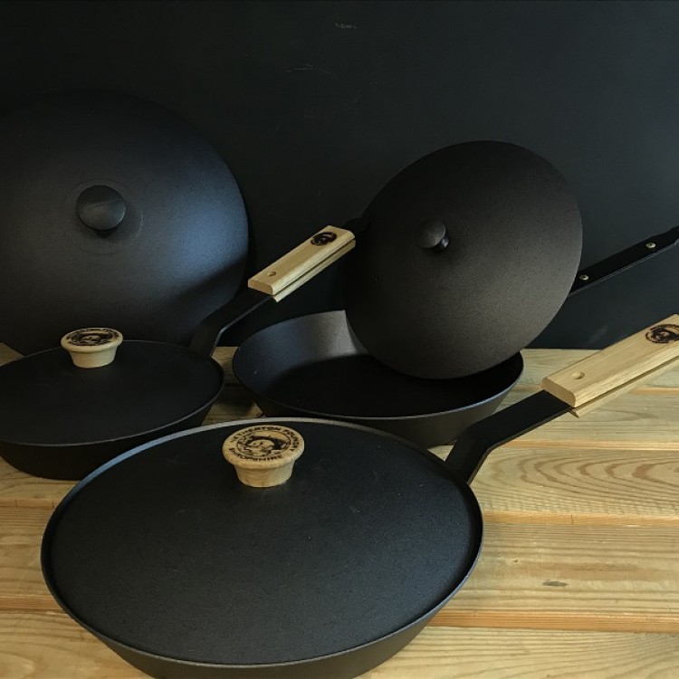 Sauté Pans; Spun iron frying pans with lids