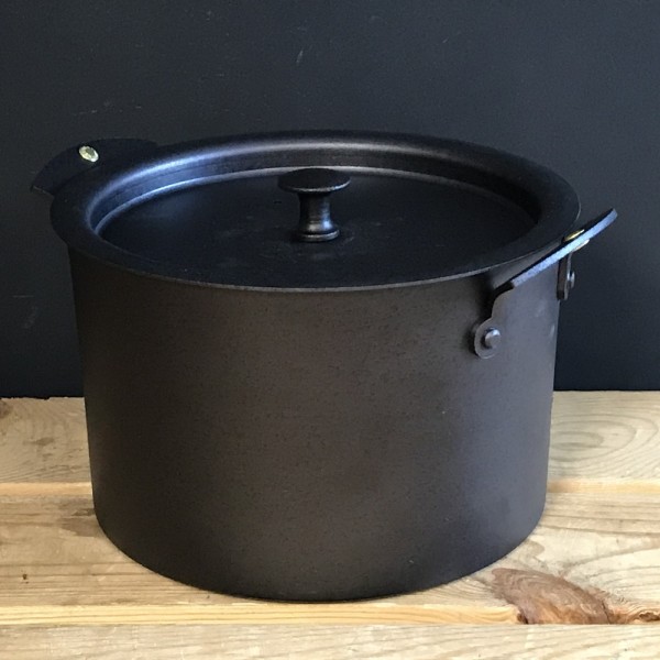 8" Spun Iron Stockpot