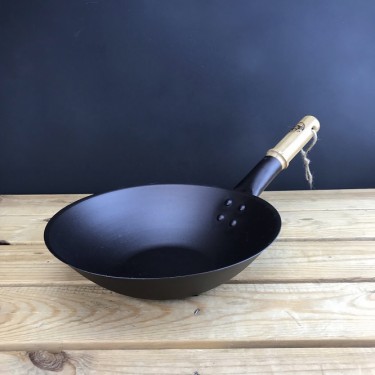 11" (28cm) Spun iron small wok