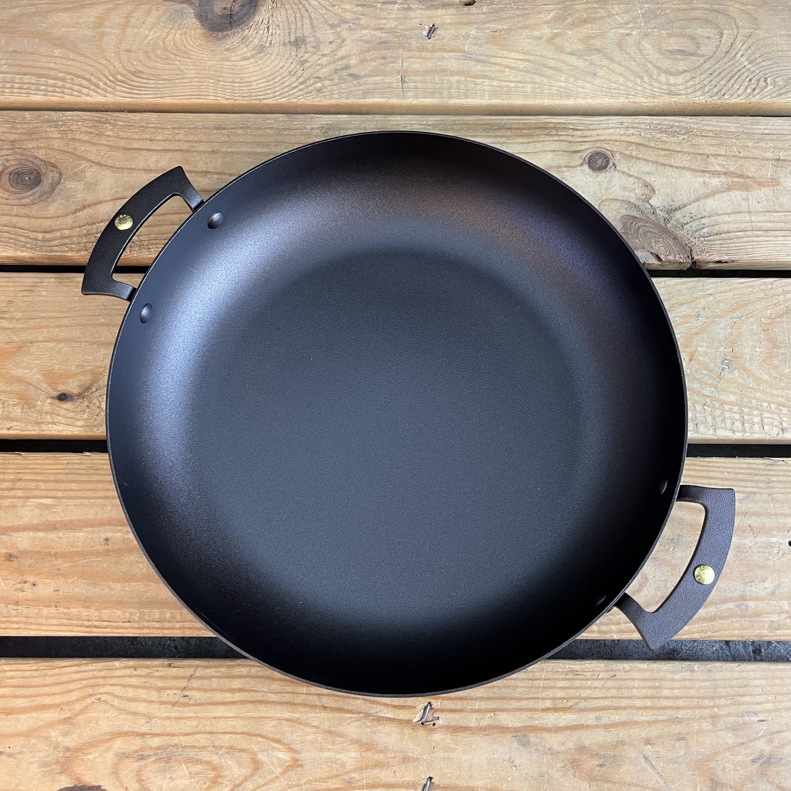 Shropshire Made 11'' (28cm) Spun Iron Chef's Pan ©